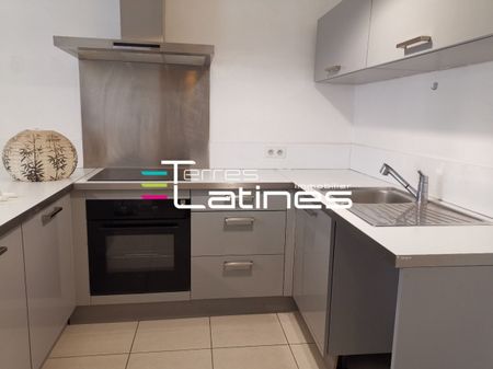 Appartement 3 pièces, 43m² en location à Nimes - 685 € par mois * - Photo 3