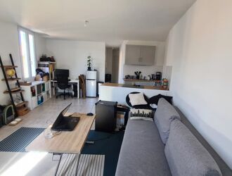 Location Appartement 2 pièces 65 m2 à Lodève - Photo 1