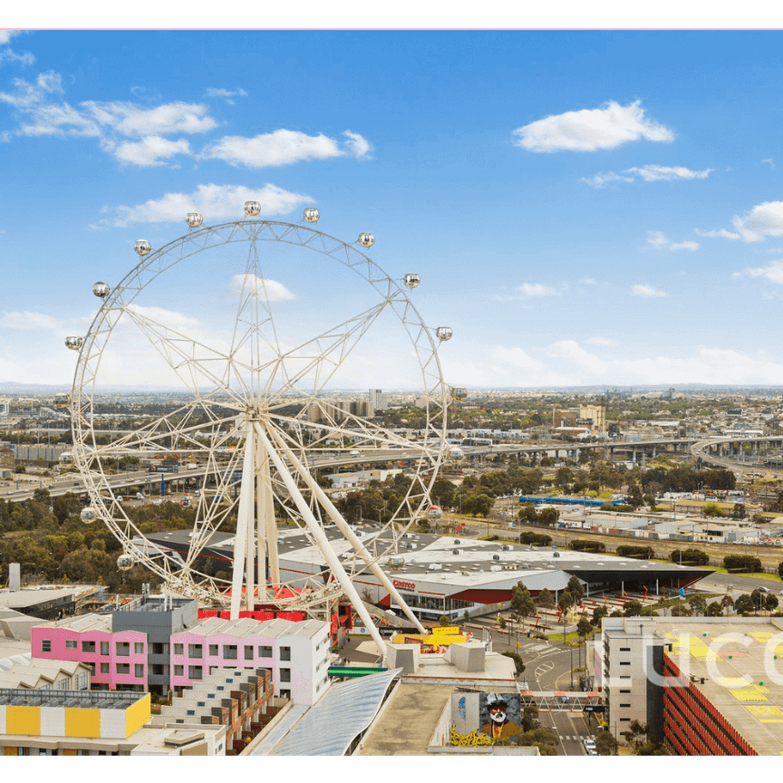 Positioned in the heart of Docklands - Photo 1