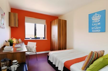 Classic En-Suite, Tallis Court - Photo 5