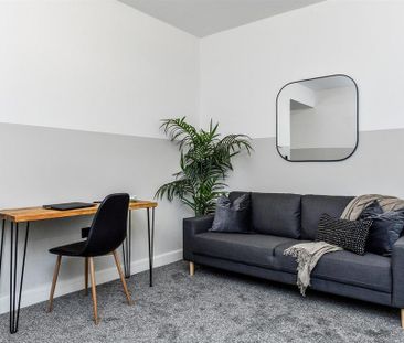 Studio to rent - Photo 5