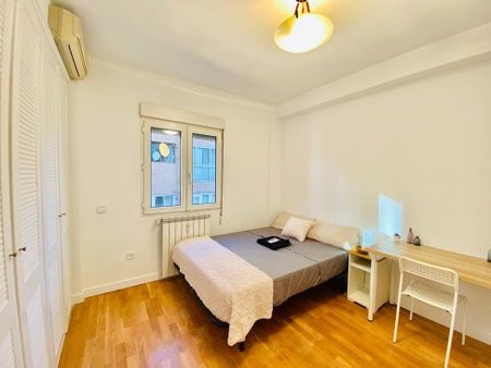 Calle de Jorge Juan, Madrid, Community of Madrid 28028 - Photo 5