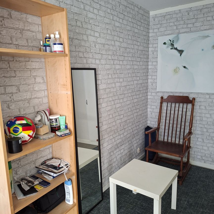 Salviagatan, Angered - Photo 1