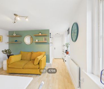 Studio to rent - Photo 5