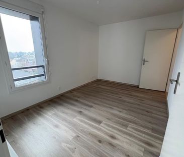 REZE PONT ROUSSEAU APPT T2 AVEC LOGGIA ET PARKING COUVERT - loi PINEL - Photo 4