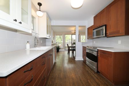 For Lease - 27 Sycamore Place, Toronto, Ontario - Photo 4