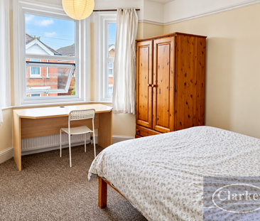 4 bedroom detached house to rent - Photo 2