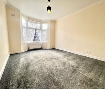 4 bedroom terraced house to rent - Photo 1