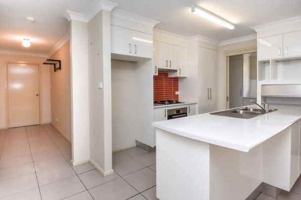 Comfortable Living in a Quiet Neighbourhood - Photo 1