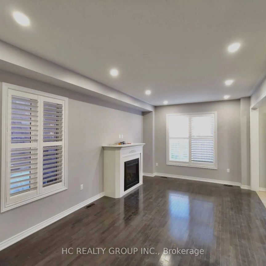 Detached Home For Lease | N9250703 - Photo 1