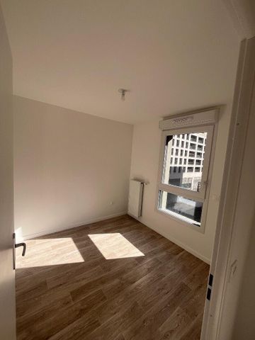 location Appartement T3 DE 69.9m² À BOBIGNY - Photo 4