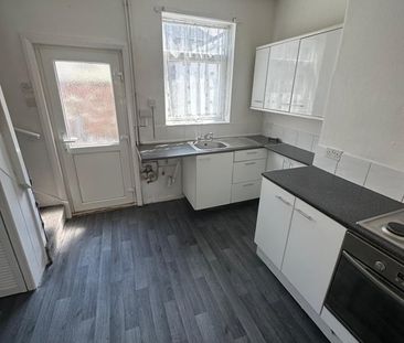 1 Bed Terraced House, Fairview Avenue, CH45 - Photo 2