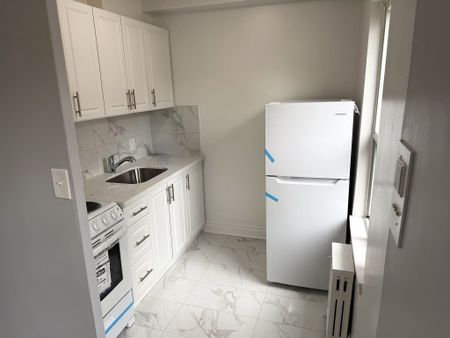 For Lease - 1315 Bayview Avenue Unit# 208, Toronto, Ontario - Photo 3