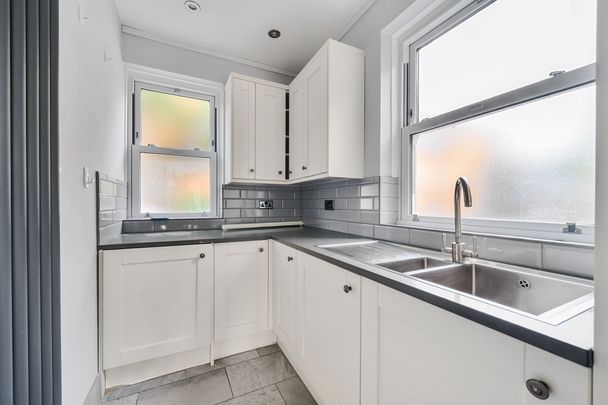 5 bedroom house to rent - Photo 1