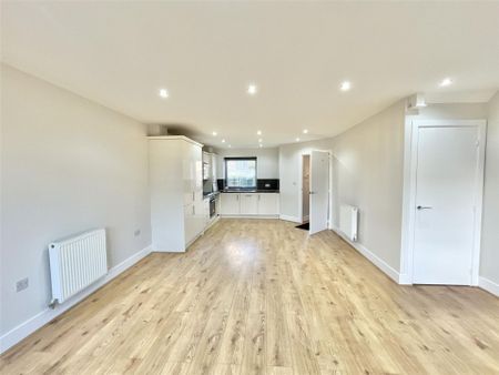 February Courtyard, The Staiths, Gateshead, NE8 - Photo 5