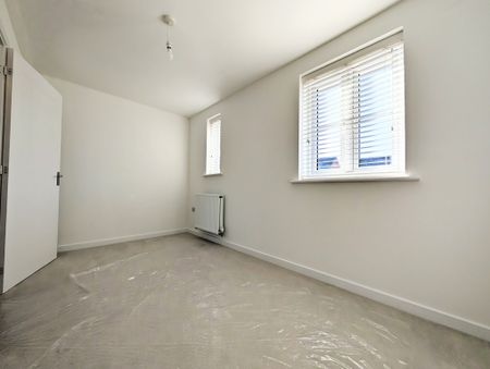 Heol Y Gylfinir, Llanilid - Photo 5