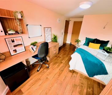 Premier Wet Room En-Suite - Photo 2