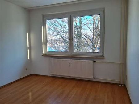 *** Wohnen in Top Lage - 4 Zimmer Wohnung mit PKW Stellplatz*** - Foto 3