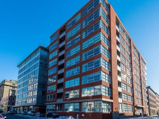 630 Rue William - Photo 1