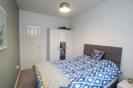 2 bedroom maisonette to rent - Photo 5