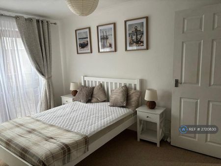 2 bedroom flat to rent - Photo 5