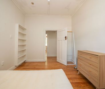 Cozy 3-Bedroom Home with Sleepout, Close to the Beach - Available J... - Photo 3