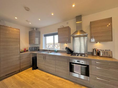 2 bedroom apartment to rent - Photo 4