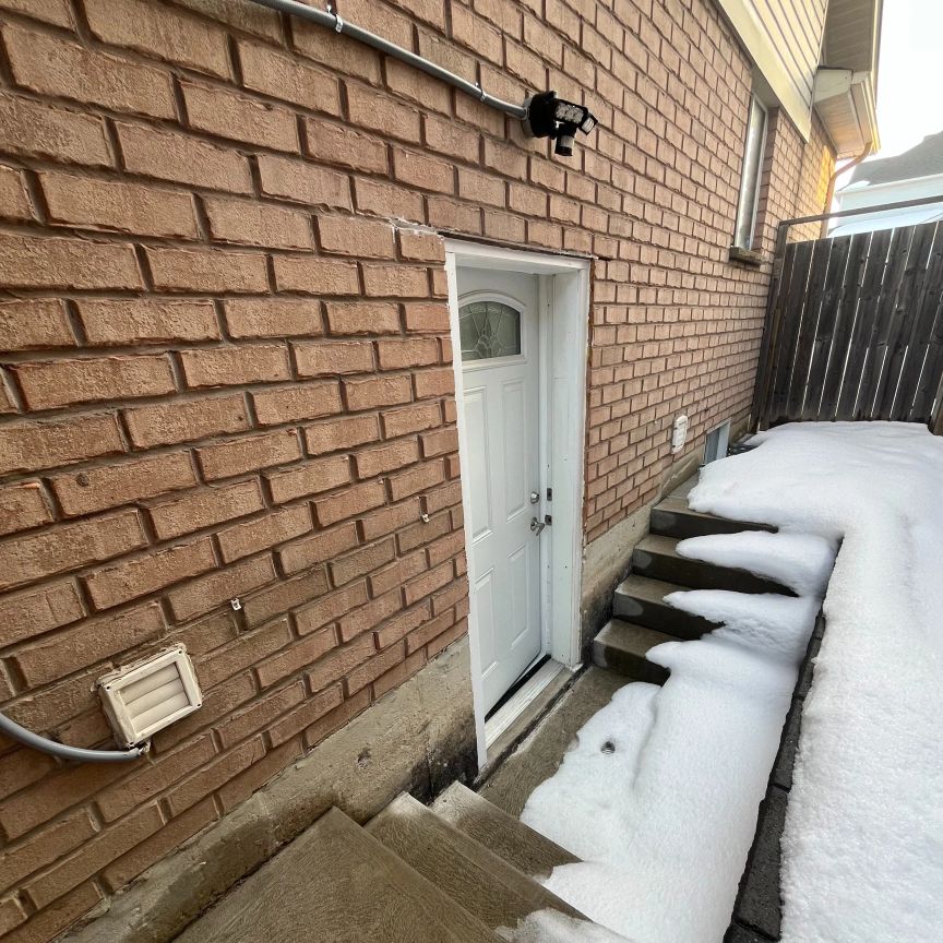 194 Willowbrook Drive #Basement - Photo 1