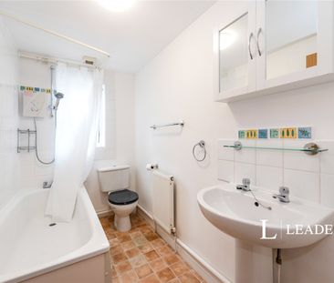 1 bedroom apartment to rent Alhambra Road, Southsea, PO4 - Photo 2