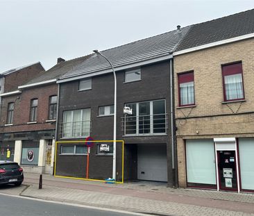 Gelijkvloers appartement met 2 slaapkamers en parkeerplaats - Photo 4