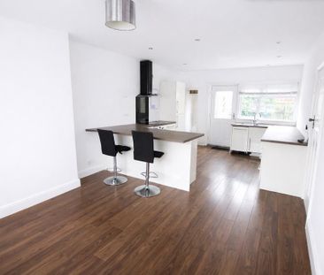 2 bedroom semi-detached house to rent - Photo 4