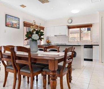 Family Entertainer in Dual School Zone - Photo 4