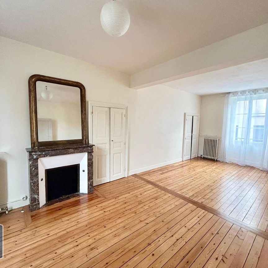 Location Maison 8 pièces 179m² LE MANS 72100 - Photo 1