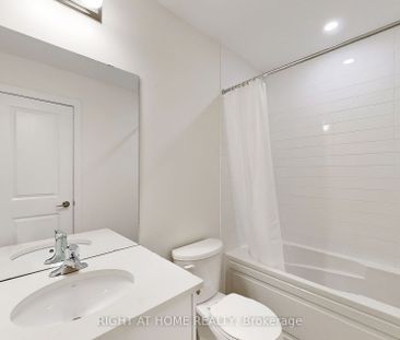 For Lease - 9 Phelps Lane Unit# TH7, Richmond Hill, Ontario - Photo 2