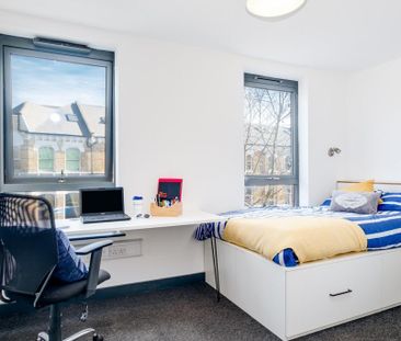 Studio to rent - Photo 1