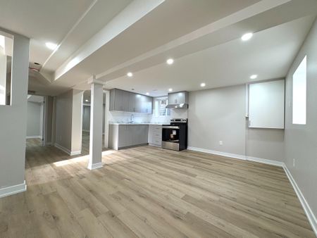 For Lease - 6340 Kindree Circle Unit# Bsmt, Mississauga, Ontario - Photo 2