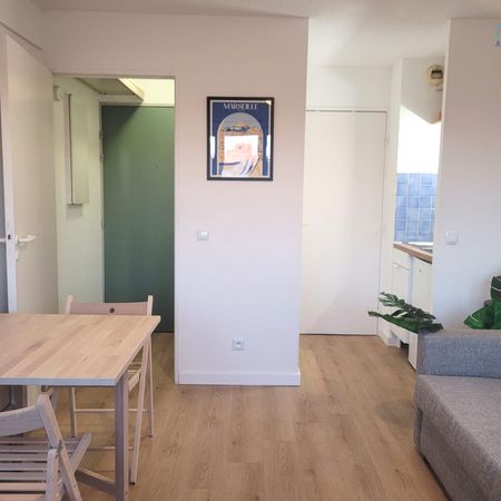Location Appartement 1 pièce 18m² MARSEILLE 5ème - Photo 3
