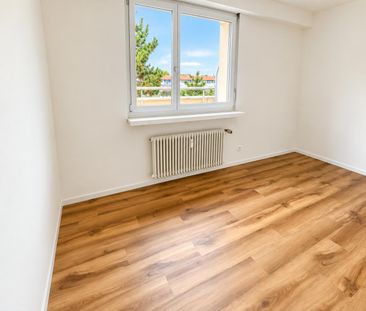Wohnen im Dreiländereck: Attraktive Attikawohnung am Wiesendamm - Photo 2