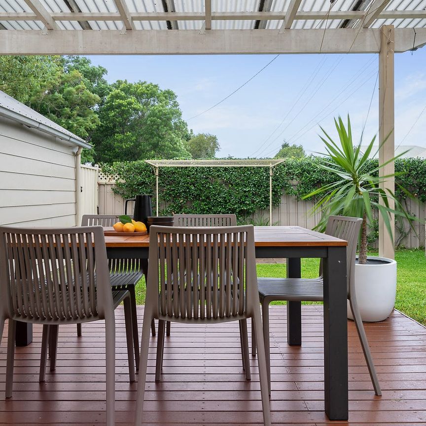 Fully Furnished - Photo 1