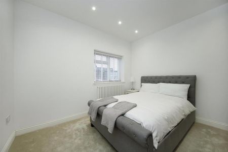 3 bedroom apartment to rent - Photo 4