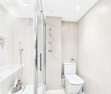 Ray Park Avenue, Maidenhead, Berkshire, SL6 - Photo 3