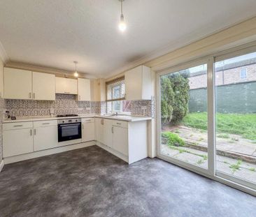 3 bedroom terraced house to rent - Photo 6