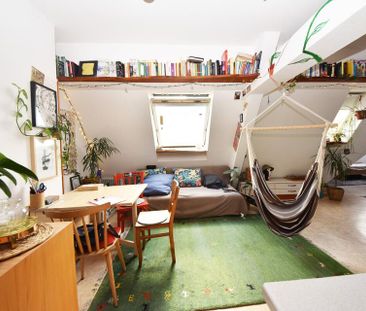 DIETZ: 1-Zimmer-Dachgeschosswohnung mit Küchenzeile im 5. Oberrgesc... - Photo 1