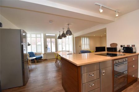 3 bedroom maisonette to rent - Photo 5
