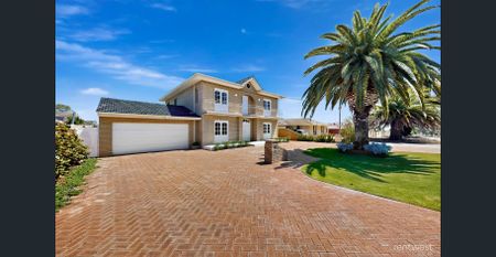 Rare blend of Beauty, Functionality & Space - Photo 2