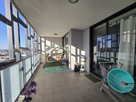 Modern 2-Bedroom Apartment in Prime location - Photo 4