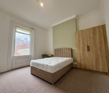 1 bedroom house of multiple occupation to rent - Photo 2