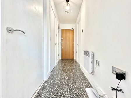 1 Bed Flat, Central House, E15 - Photo 4