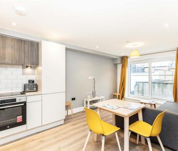 1 bedroom flat to rent - Photo 2