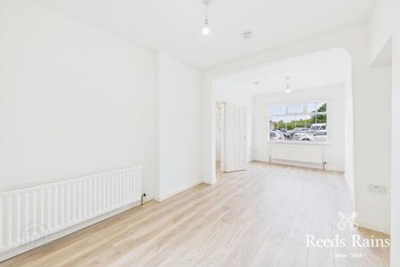 27 Belfast Road, Bangor, BT20 3PW - Photo 2